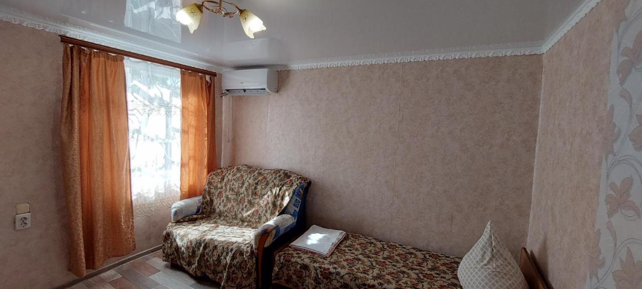 Guest House Anna Soechoemi Buitenkant foto