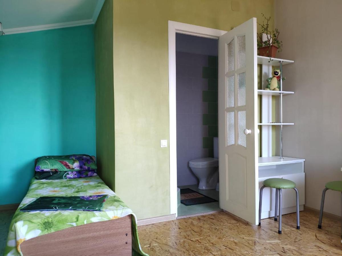 Guest House Anna Soechoemi Buitenkant foto