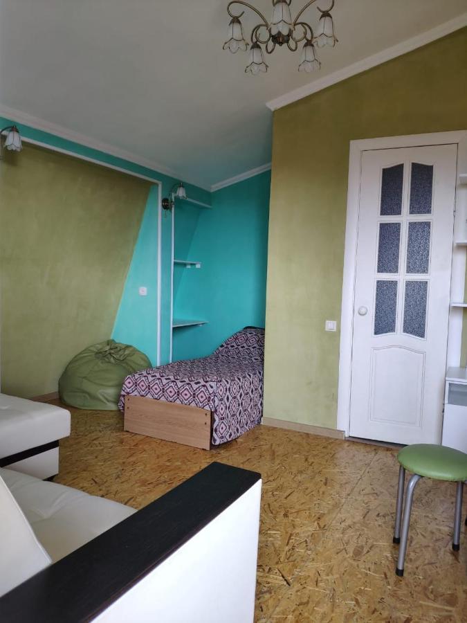 Guest House Anna Soechoemi Buitenkant foto