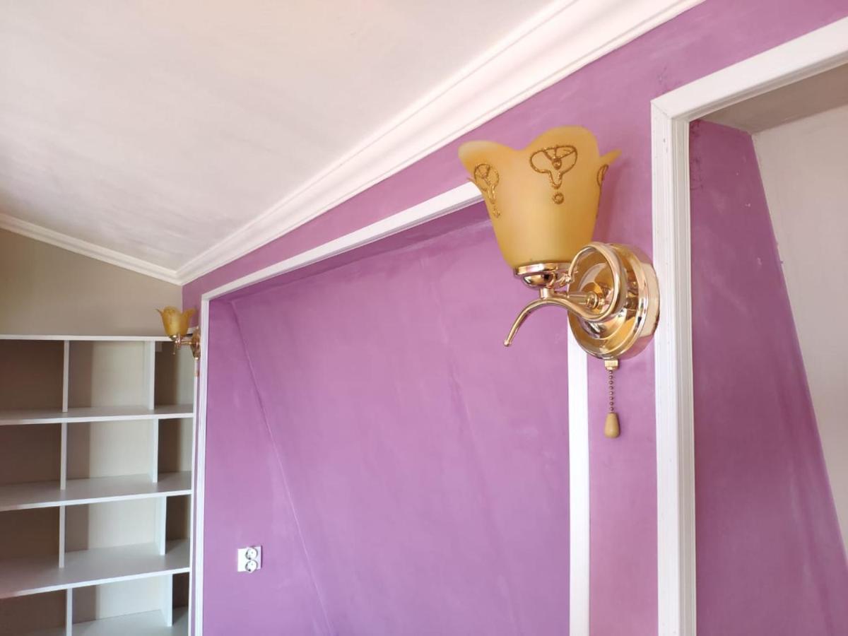 Guest House Anna Soechoemi Buitenkant foto